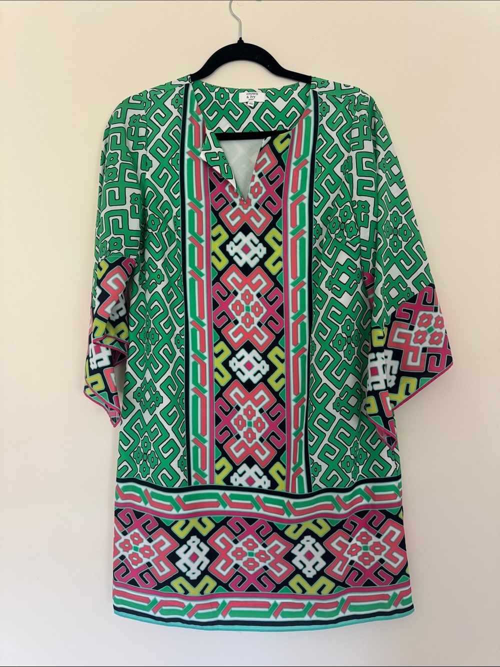 crown & ivy Green Geo-Print Tunic with Pink and Yellow Accents